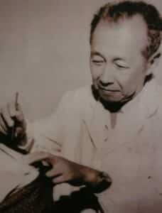 La moxibustion en médecine chinoise par le professeur Zhou Meisheng